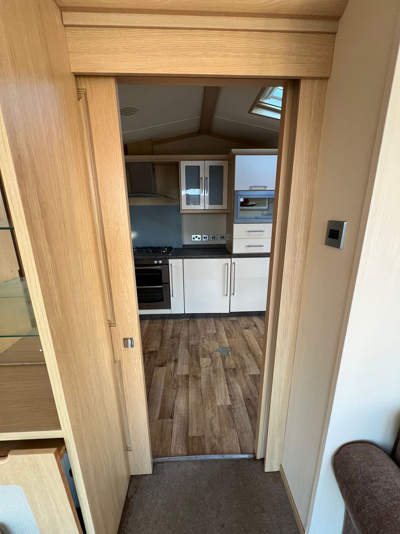 Mobilus namelis Essence ATVYKSTA — изображение 11